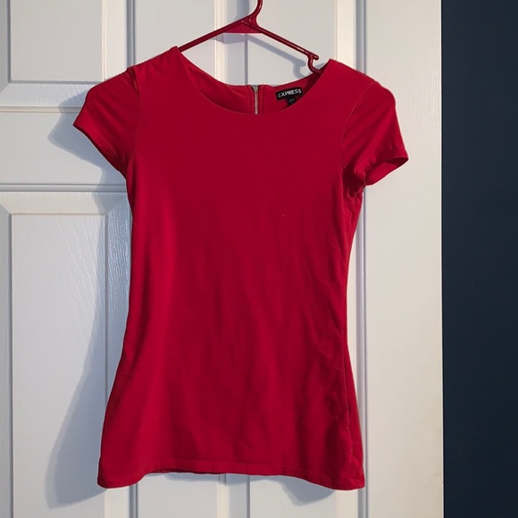 Express Tops - Express short sleeve back zipper top